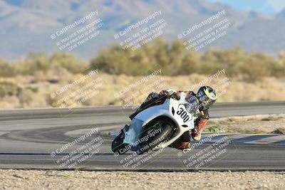 media/Dec-07-2025-CVMA (Sun) [[3e7d2de5dc]]/Race 18-Formula Twins-Formula 40 UL/